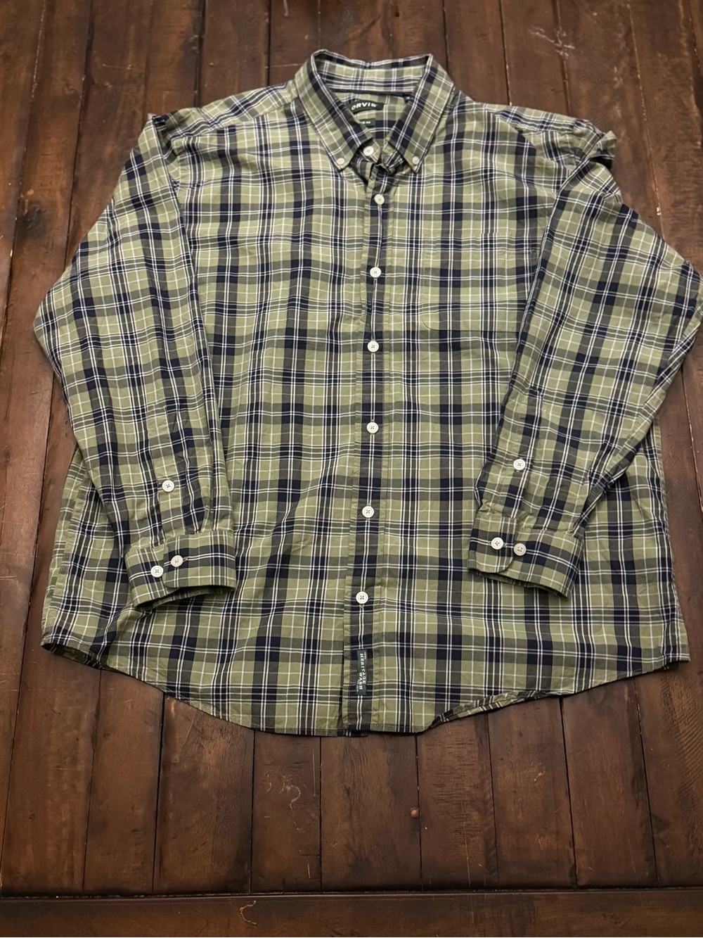 Orvis Men's Classic Fit Long Sleeve Button-Down – Size XL – Green & Navy Plaid